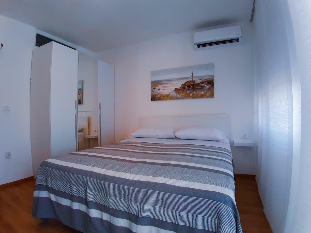 Center 4 Two Apartmán